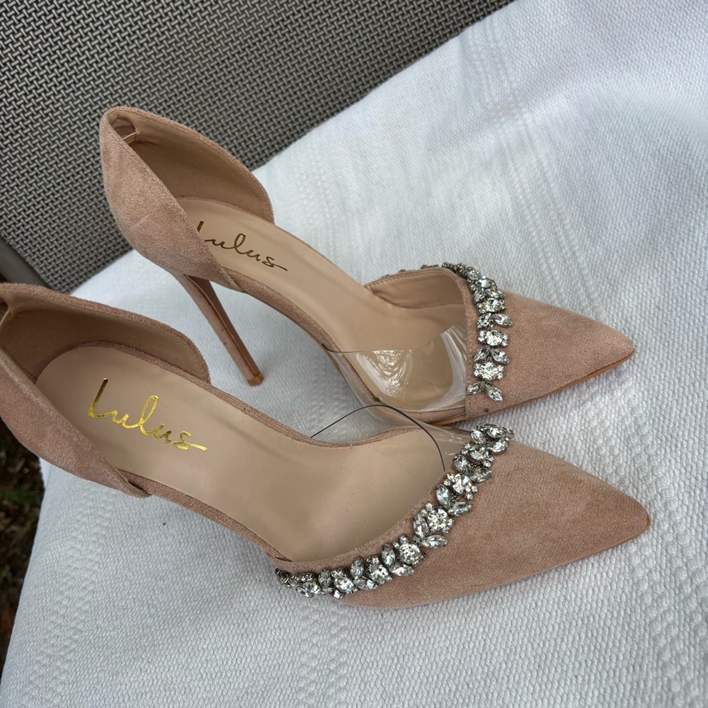 Kastra Light Nude Suede Rhinestone Pointed-Toe Pumps size 8 - Picture 4 of 10